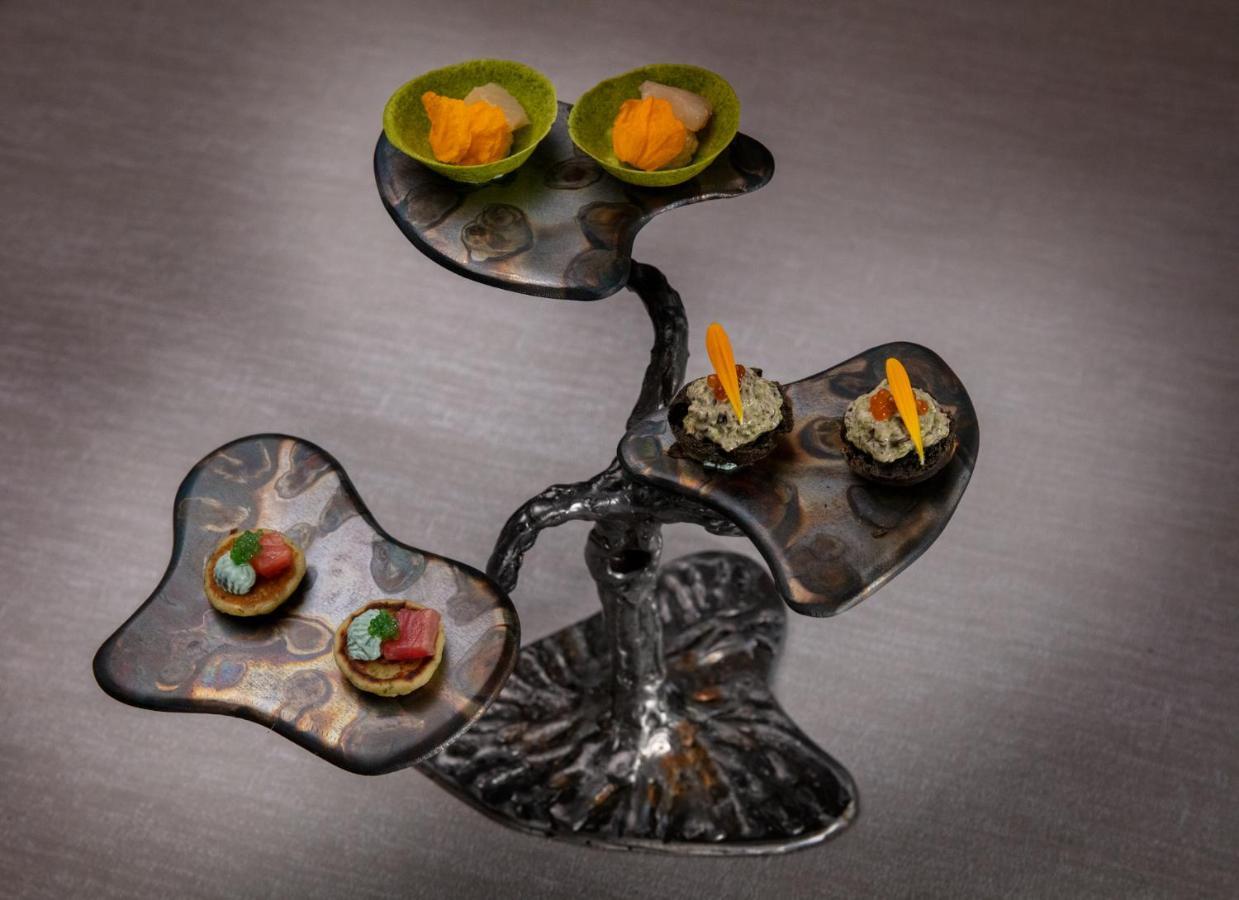 Logis Hotel La Breche - Restaurant Berthelot อองบวส ภายนอก รูปภาพ